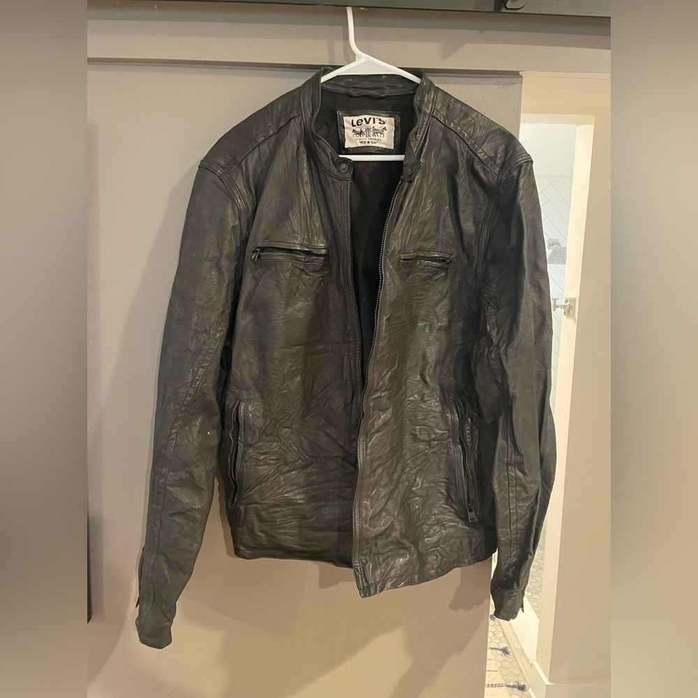 Levi’s genuine leather jacket